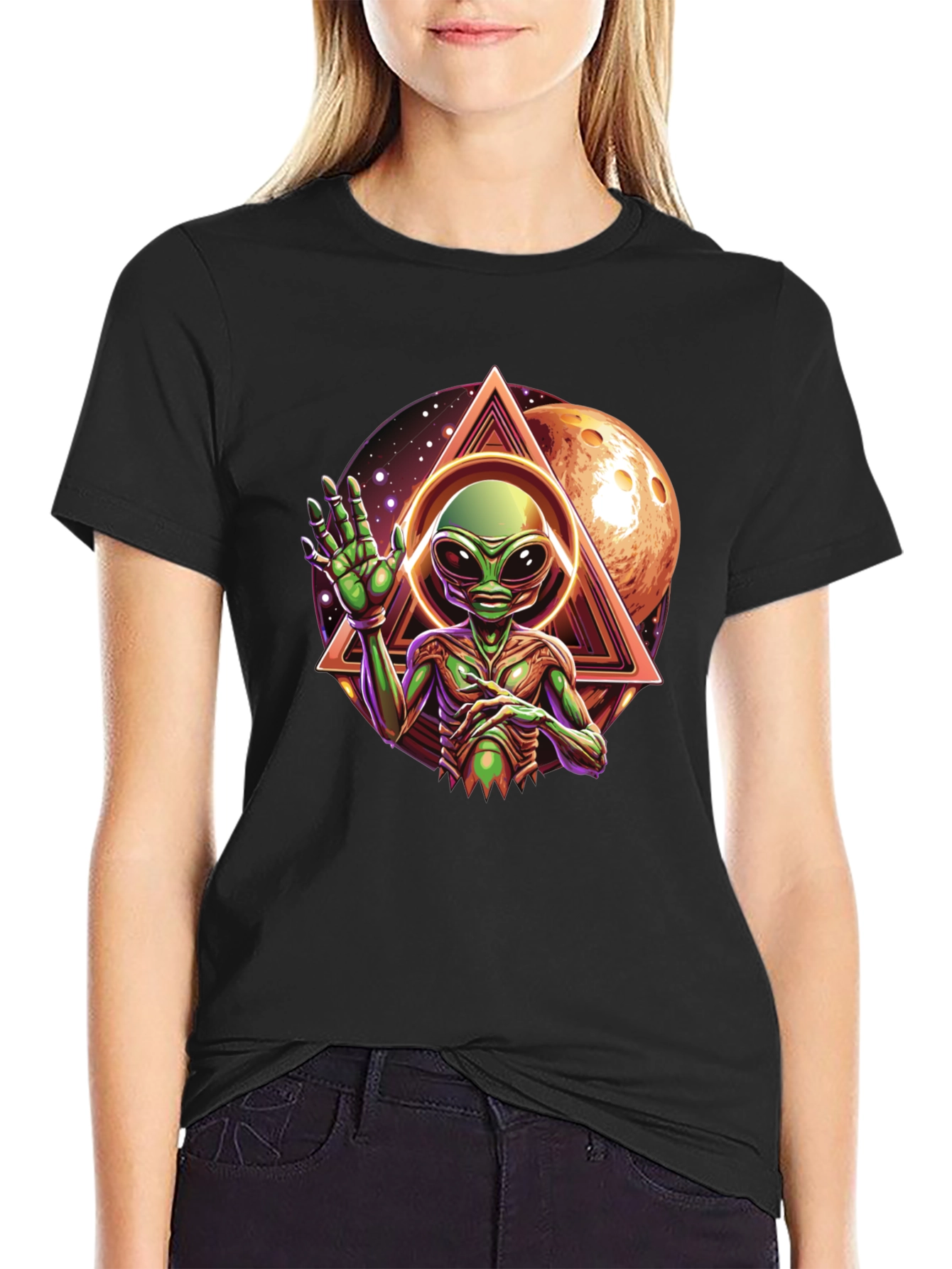 Alien Graphic Tee - Sci-Fi T-Shirt