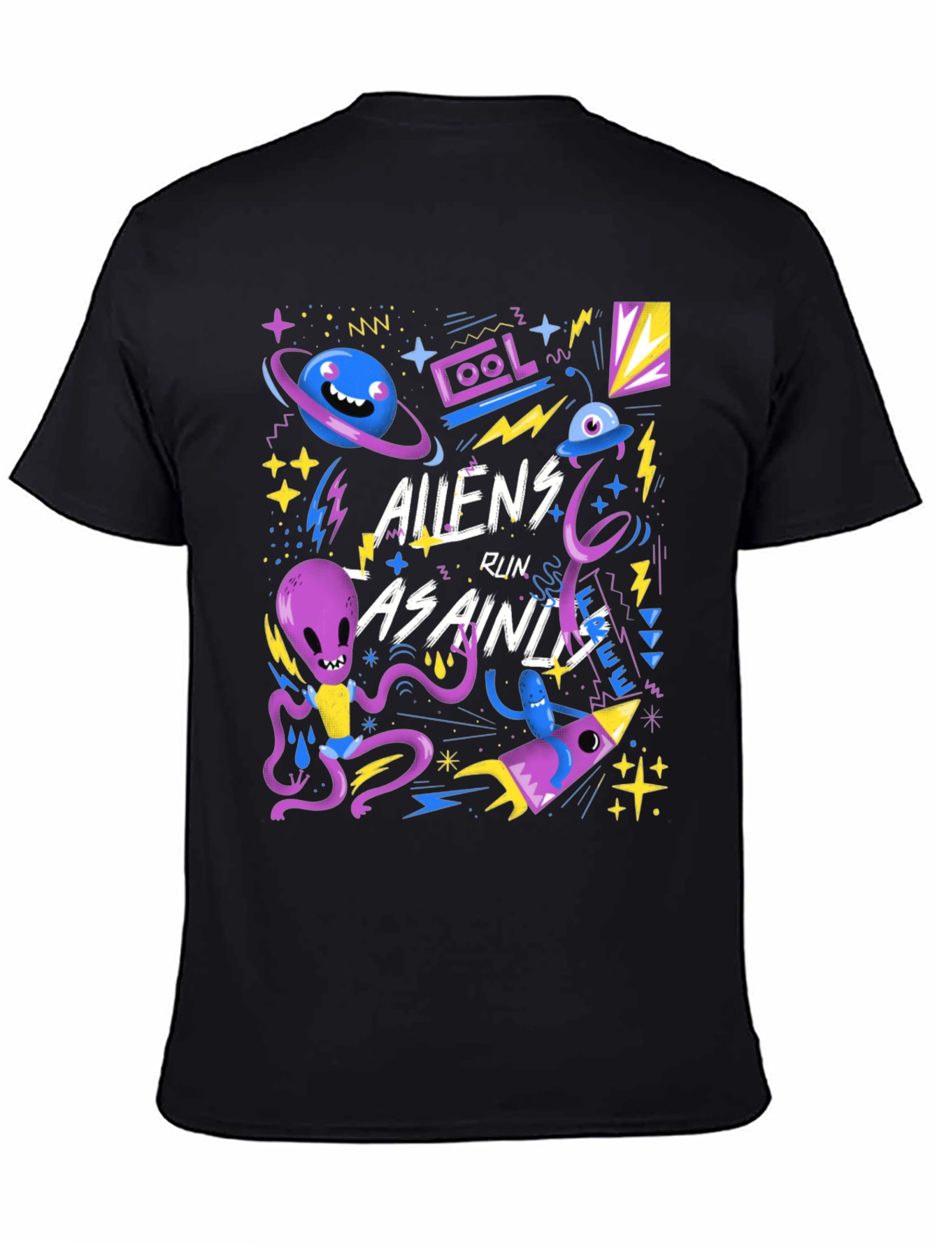 Aliens Run As Ainds Graphic Black T-Shirt