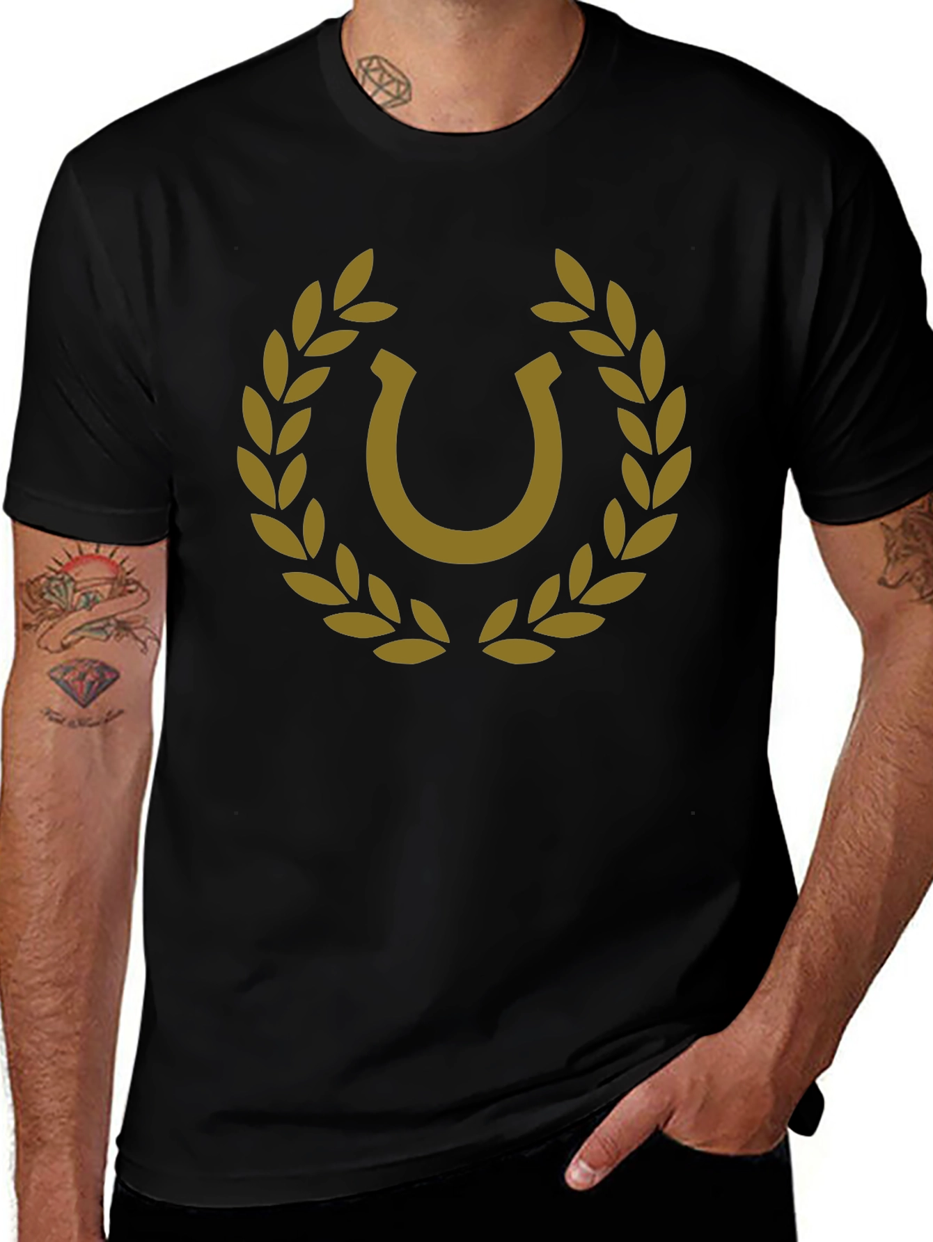 Horseshoe Laurel Graphic Tee - Luck & Style
