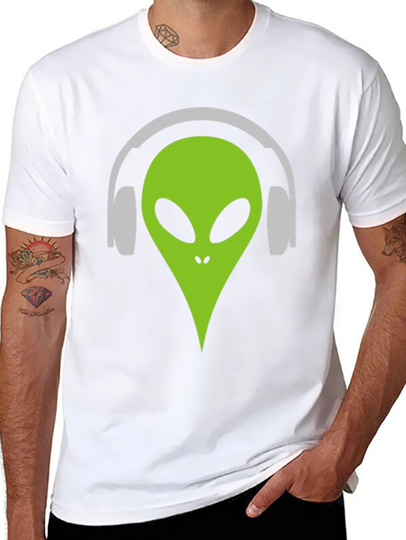 Alien DJ T-Shirt - Black Graphic Tee