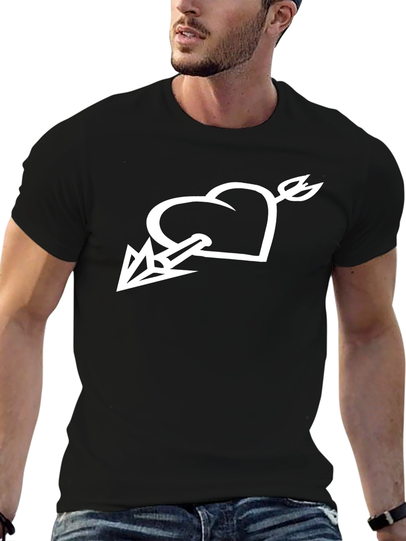 Heart Arrow Graphic Tee - Stylish Black T-Shirt