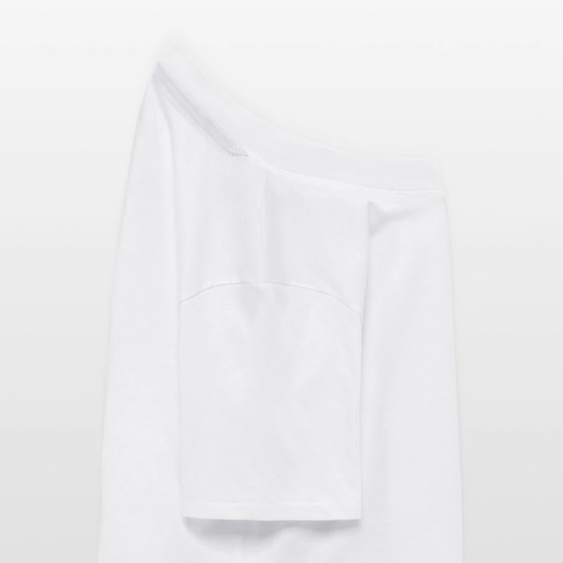 Warning Girls Trip In Progress